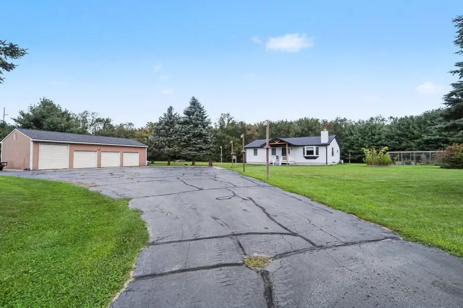 3532 W X Y Avenue, Schoolcraft, MI 49087 - #2