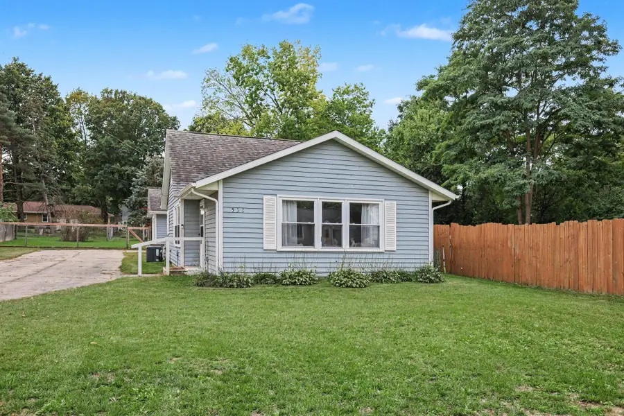 533 W Cherry Street, Wayland, MI 49348 - #2