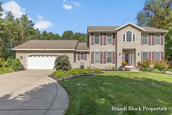 3733 Webber Pines Drive Ne, Grand Rapids, MI 49525