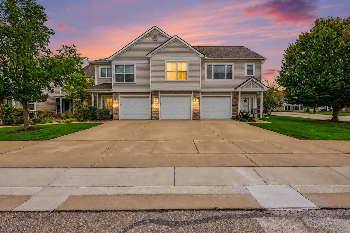 641 Fieldstone Circle W, Chelsea, MI 48118 - #1