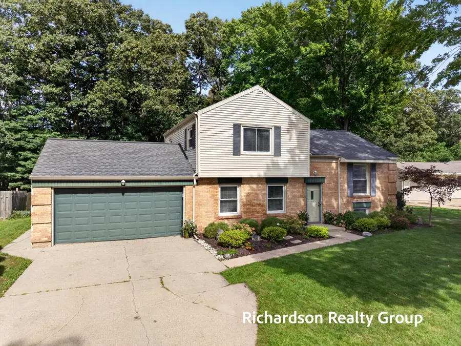 15937 Obrien Court, Grand Haven, MI 49417 - #2