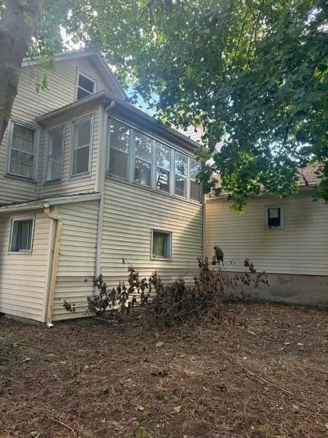 3325 Paris Avenue Ne, Grand Rapids, MI 49525 - #3