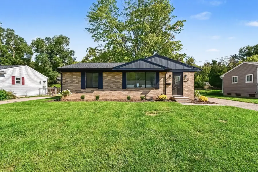 1664 Benjamin Avenue Ne, Grand Rapids, MI 49505 - #2