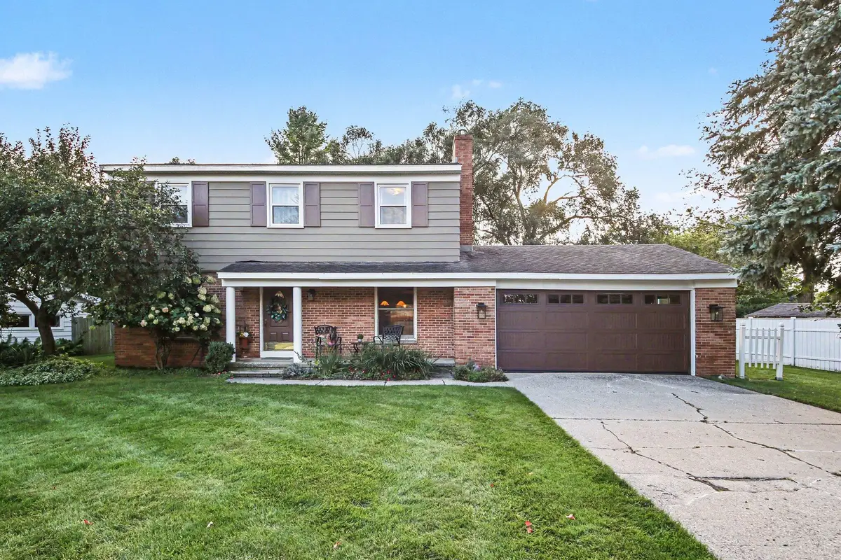 1727 Wayside Drive Se, Kentwood, MI 49546 - #1