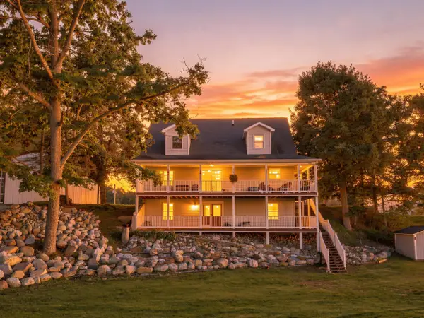 18512 Oxbow Drive, Barryton, MI 49305