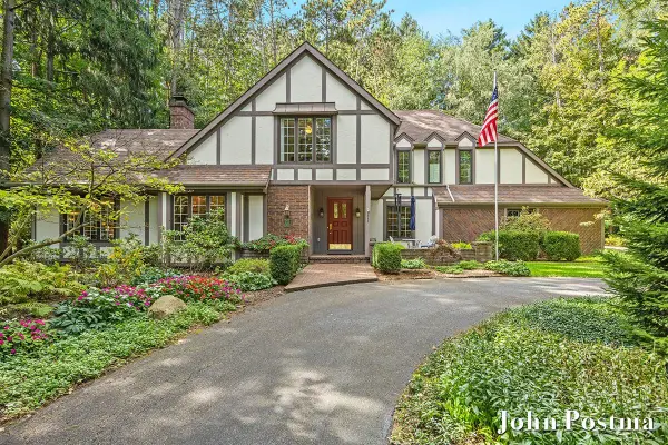 7340 Oliver Woods Drive Se, Grand Rapids, MI 49546