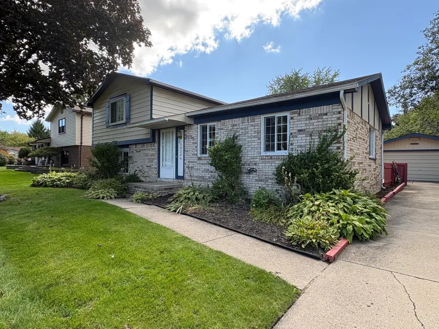 19324 Todd Drive, Clinton Township, MI 48038 - #2