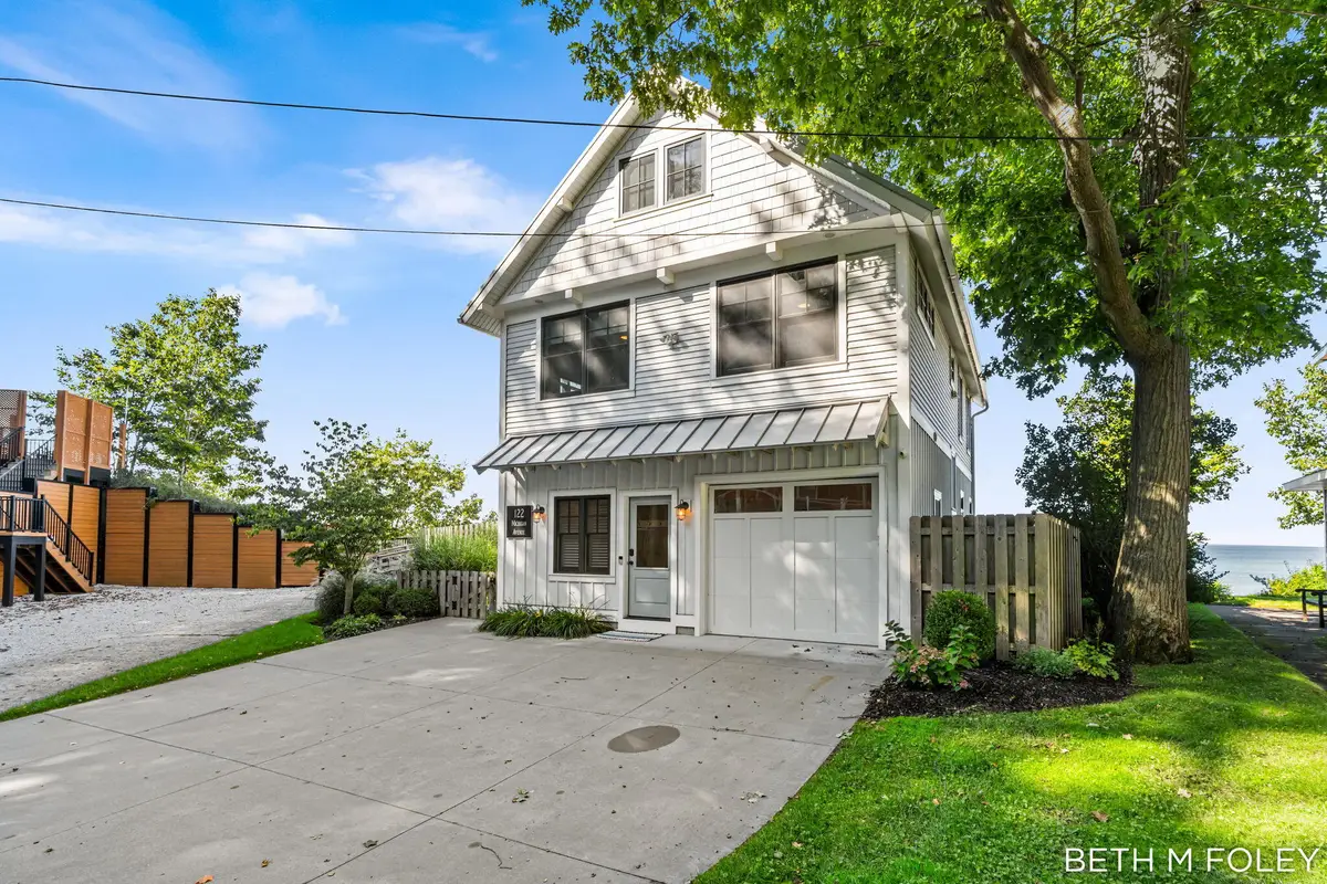 122 Michigan Avenue, Holland, MI 49424 - #1