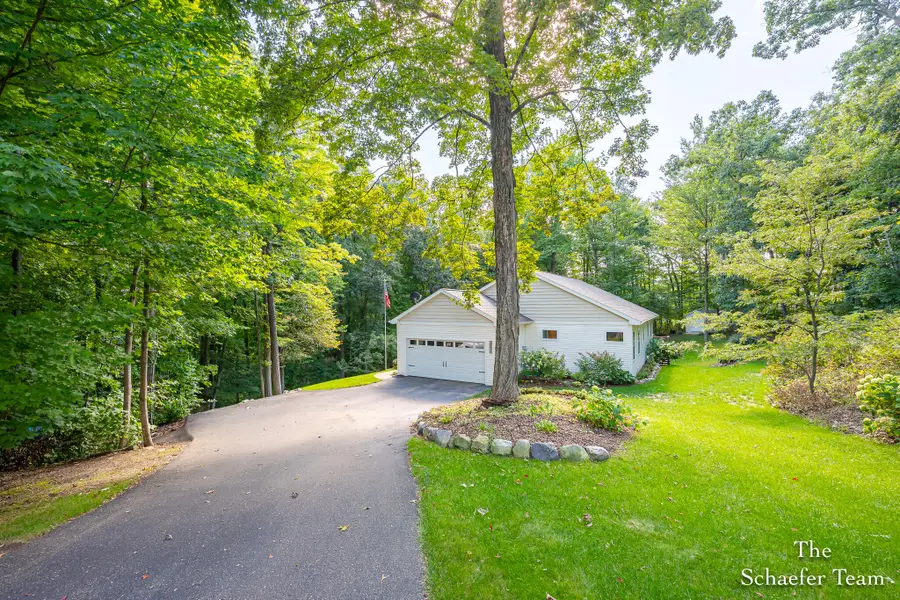 19020 Foreman Street Se, Lowell, MI 49331 - #2