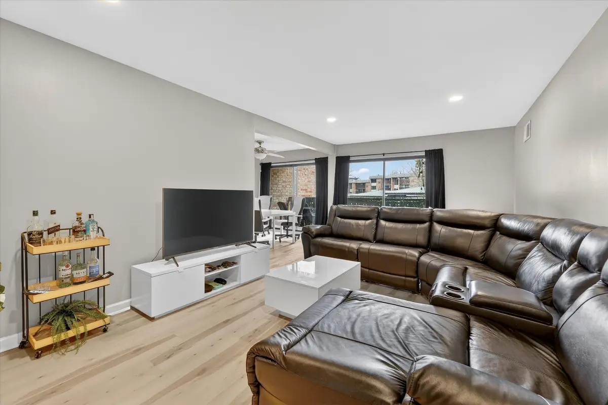 2140 Pauline Boulevard #206, Ann Arbor, MI 48103 - #1