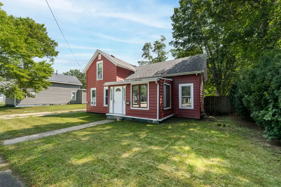 324 Oak Street, Dowagiac, MI 49047 - #2