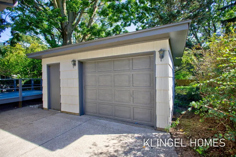 902 S Despelder Street, Grand Haven, MI 49417 - #3