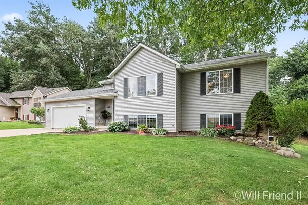 306 Willow Run Drive, Wayland, MI 49348