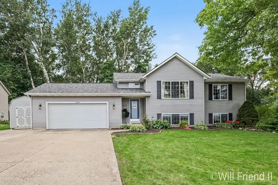 306 Willow Run Drive, Wayland, MI 49348 - #2