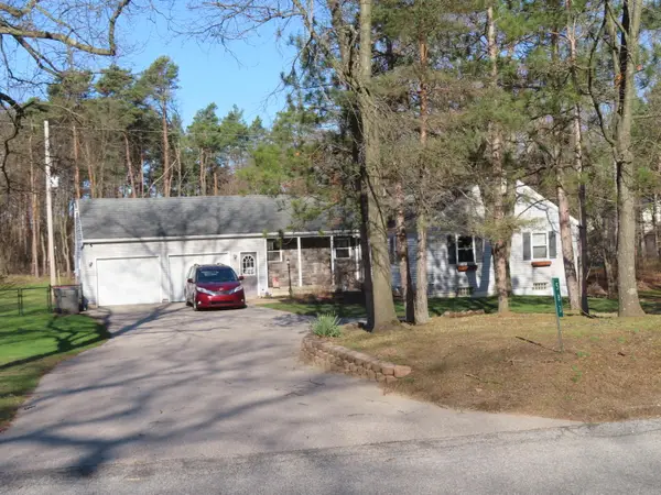 583 Alta Dale Avenue Se, Ada, MI 49301