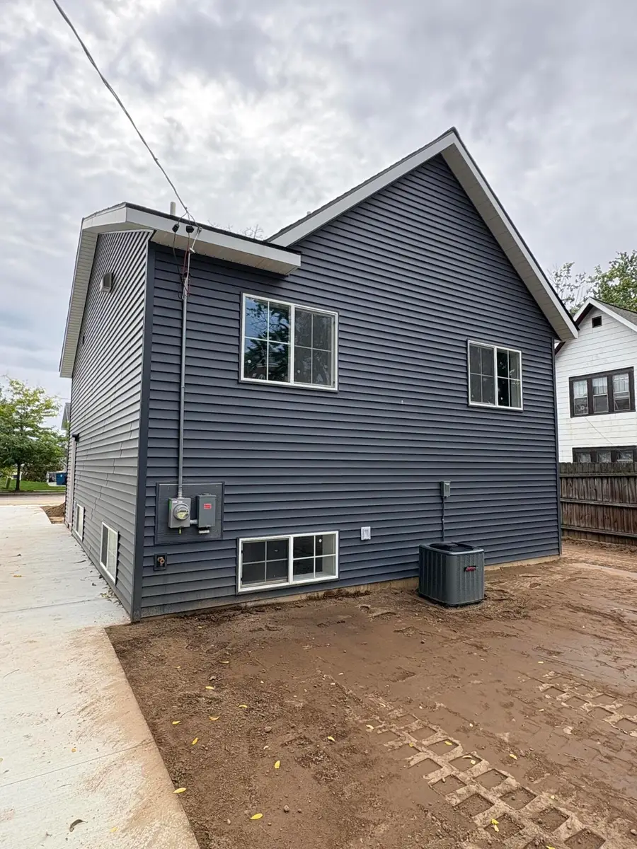 223 Barnett Street Ne, Grand Rapids, MI 49503 - #2