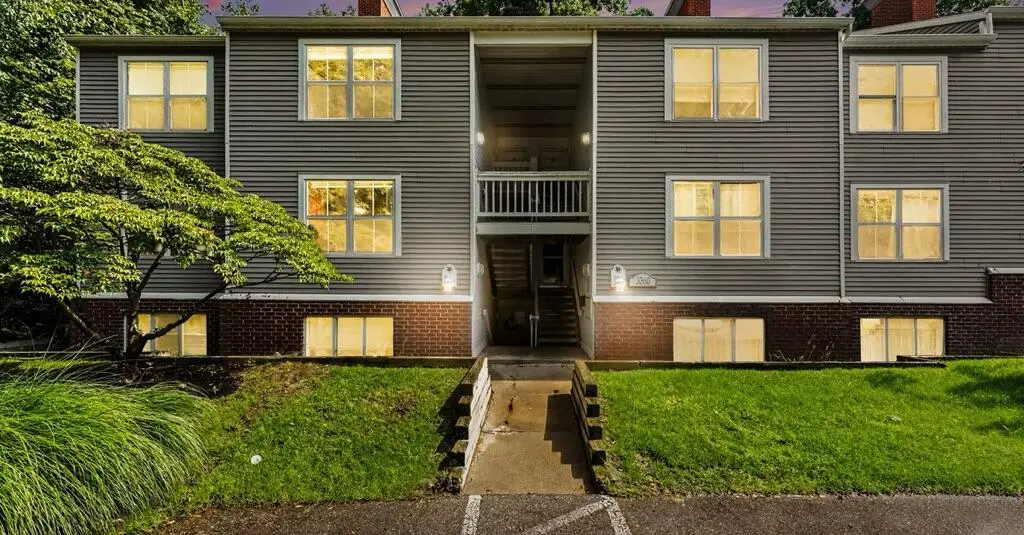 3360 Pine Meadow #302 Drive Se, Kentwood, MI 49512 - #1
