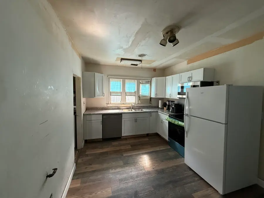 223 Washington Avenue, Lakeview, MI 48850 - #3