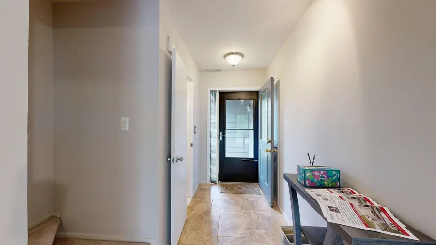 718 Peninsula Court, Ann Arbor, MI 48105 - #3