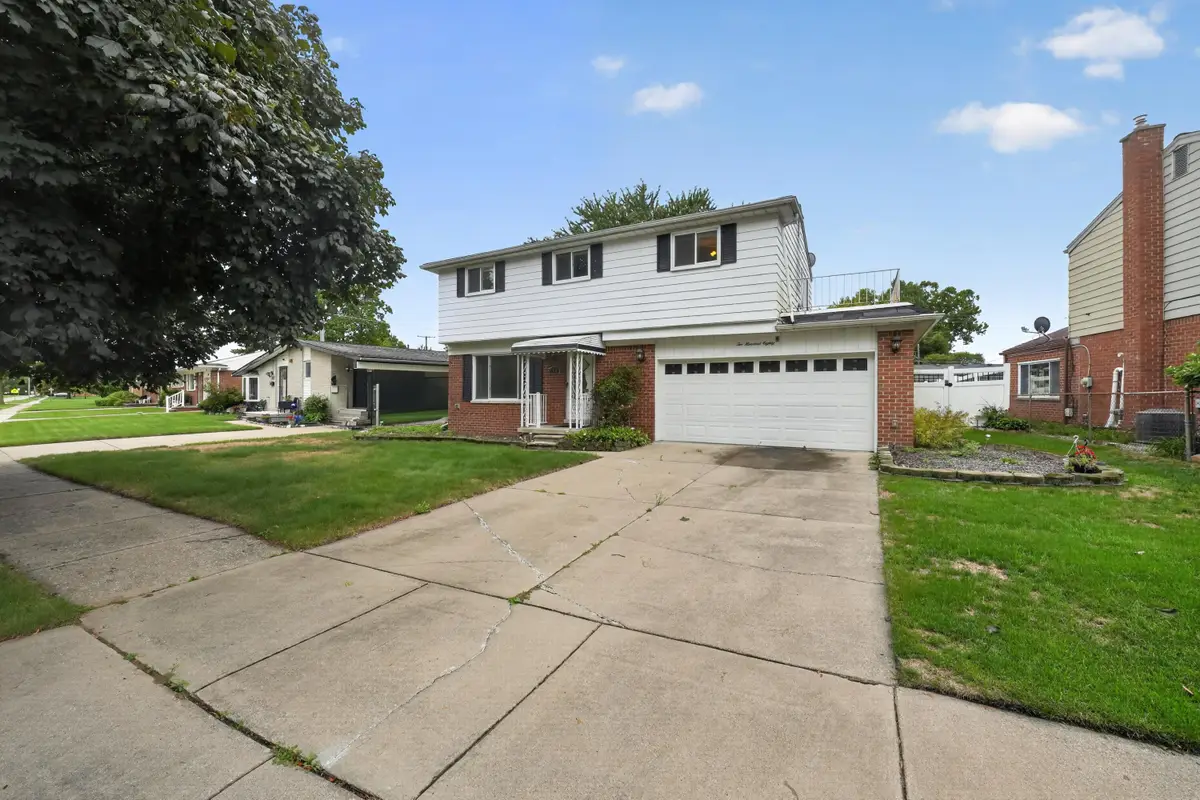 280 Clinton River Drive, Mount Clemens, MI 48043 - #1