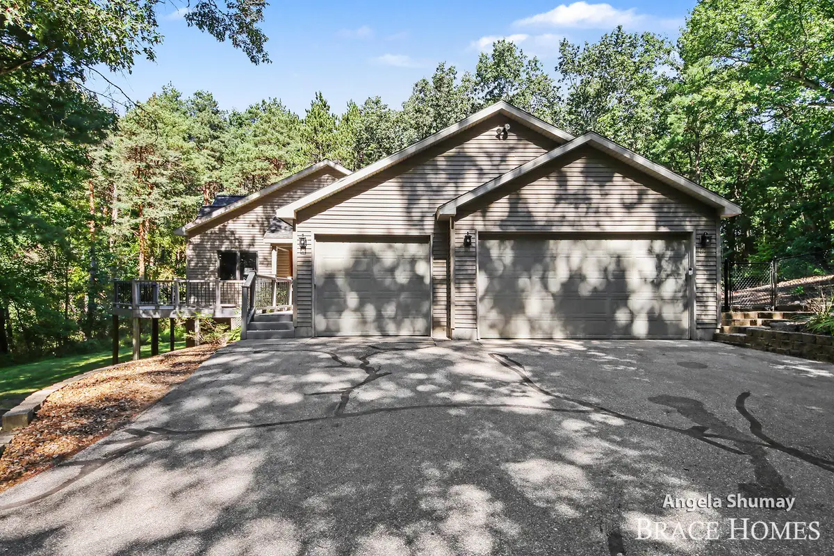 4661 Windcliff Drive Ne, Rockford, MI 49341 - #1