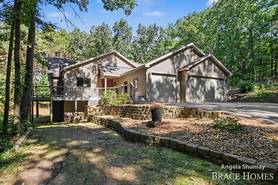 4661 Windcliff Drive Ne, Rockford, MI 49341 - #2