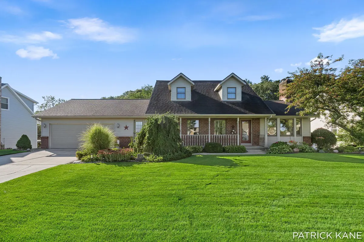 8618 Cedar Lake Drive, Jenison, MI 49428 - #1