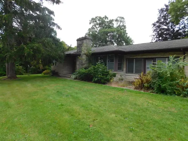 460 Collins Avenue, Benton Harbor, MI 49022