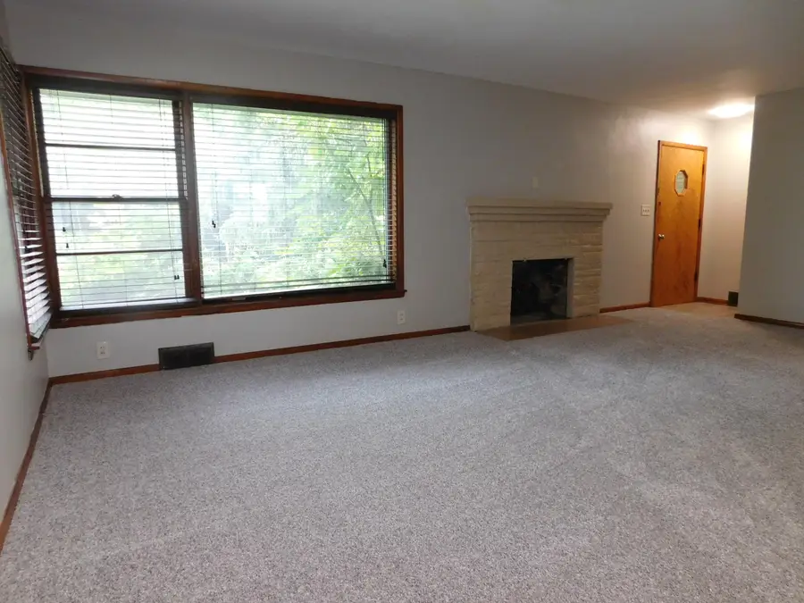 460 Collins Avenue, Benton Harbor, MI 49022 - #3