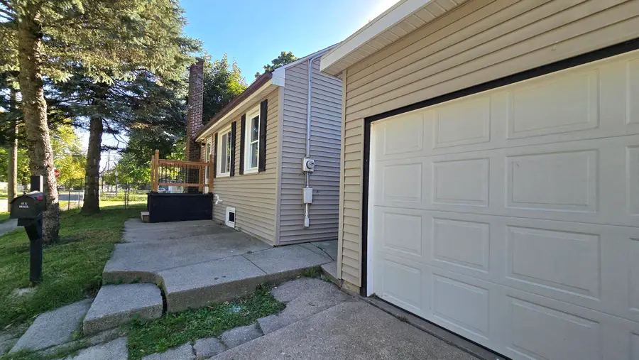 3242 Tenny Street, Lansing, MI 48910 - #2