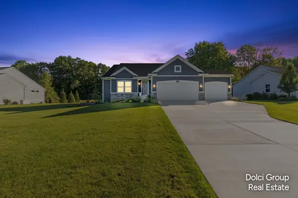 2290 Quarter Horse Drive, Cedar Springs, MI 49319