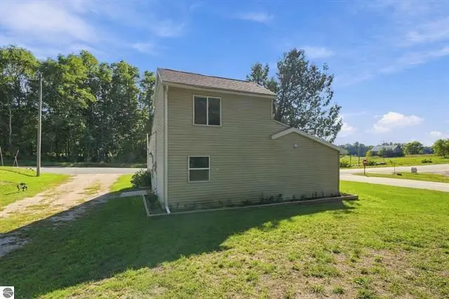 11010 E 8 Mile Road, Tustin, MI 49688 - #3