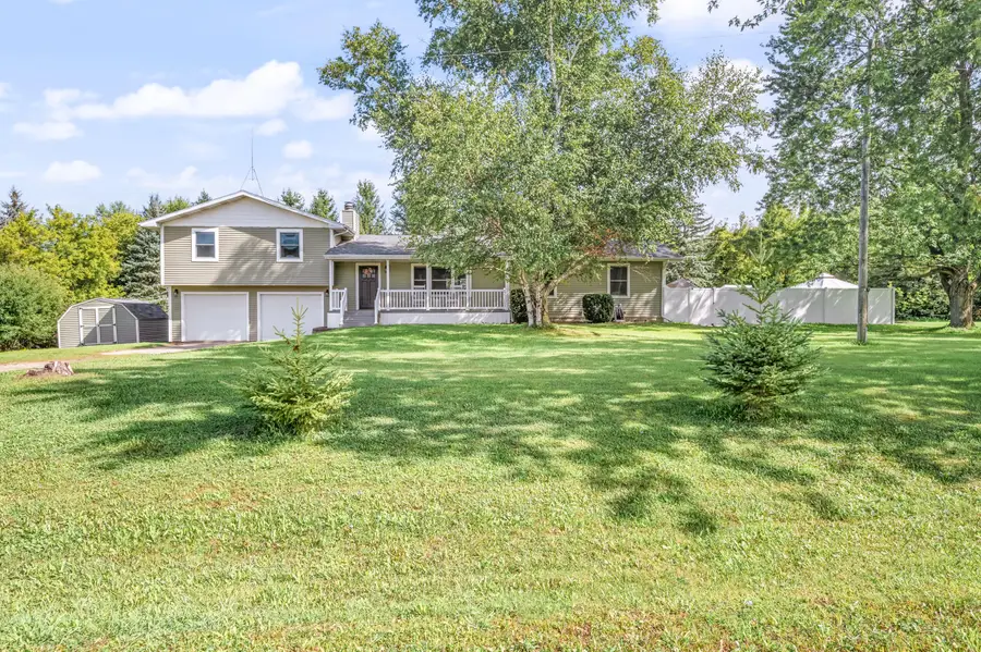 147 S Bamber Road, Mount Pleasant, MI 48858 - #3