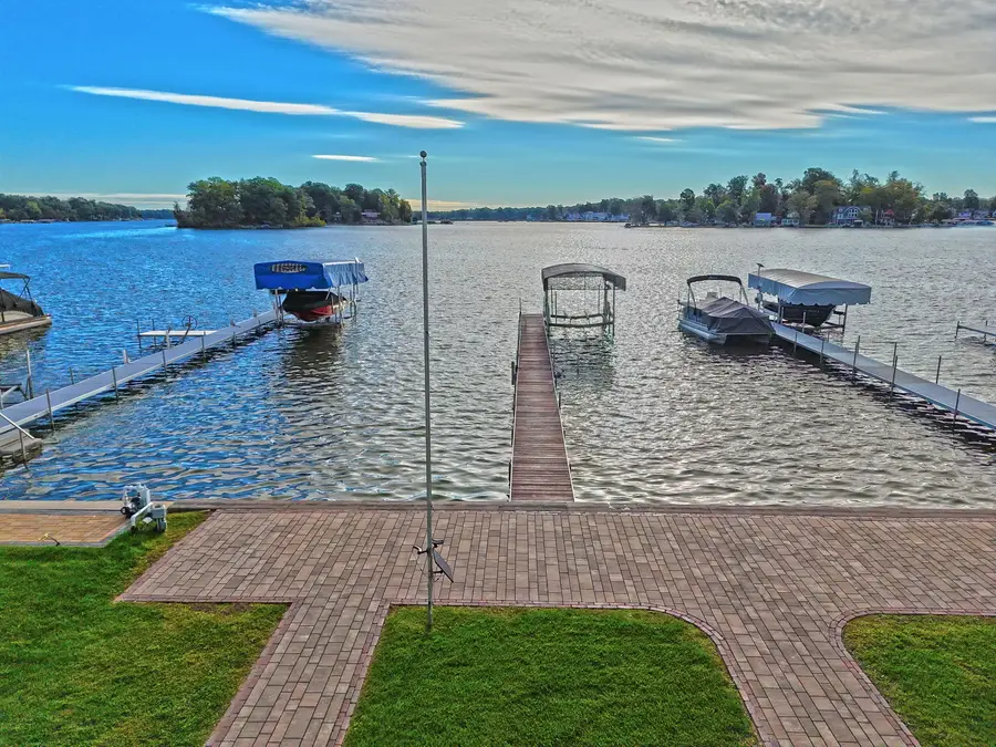 50367 W Lakeshore Drive, Dowagiac, MI 49047 - #2