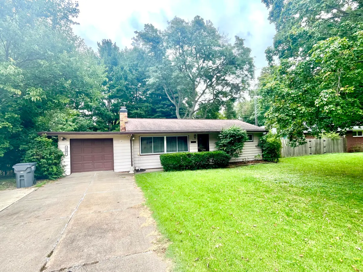 2047 N Krolow Street, Benton Harbor, MI 49022 - #1