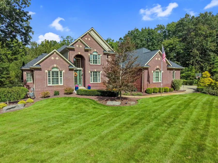 8541 Lone Meadow Court, Howell, MI 48843 - #3