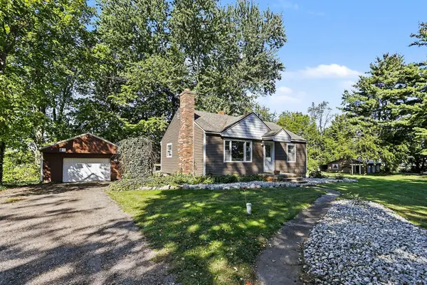 15886 Kellogg School Road, Hickory Corners, MI 49060