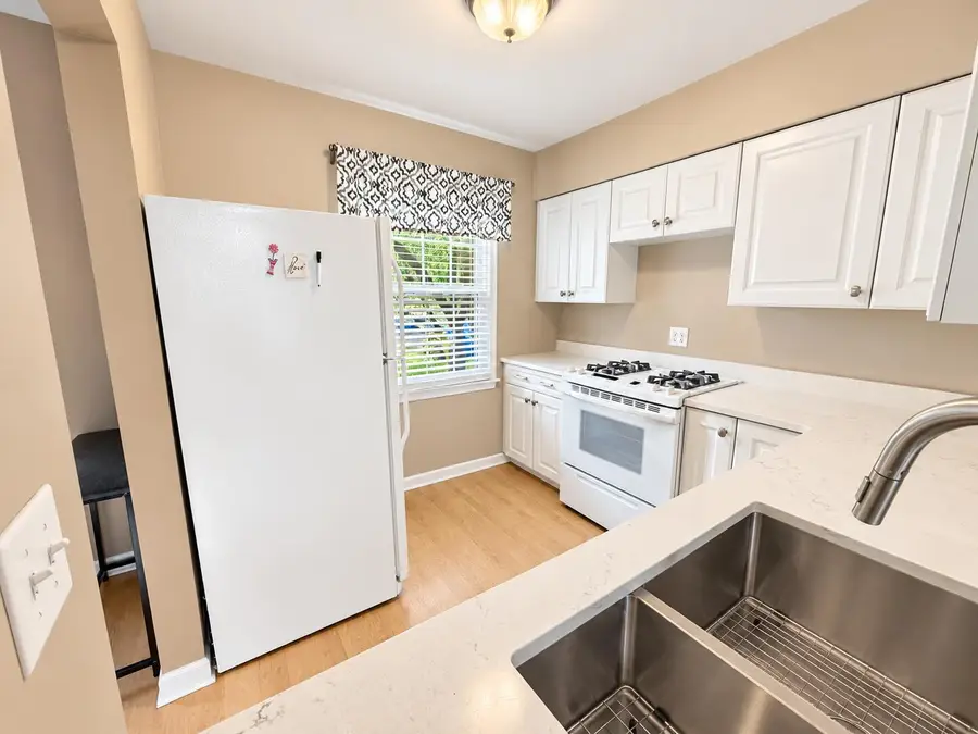 707 Garland Circle, Kalamazoo, MI 49008 - #2