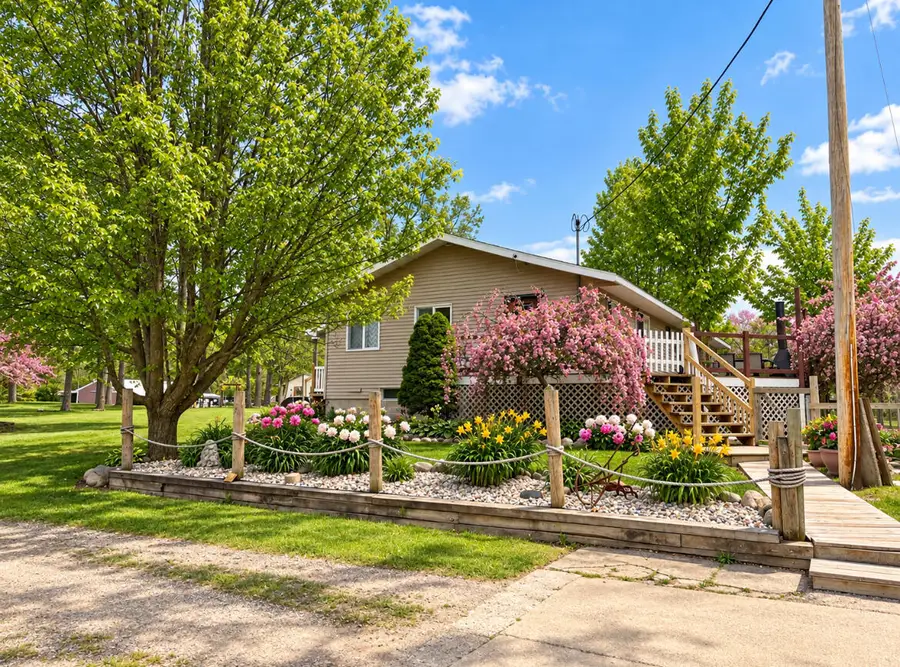 4162 Wheeler Road, Belding, MI 48809 - #3