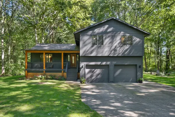12890 Woodhaven Drive, Grand Haven, MI 49417