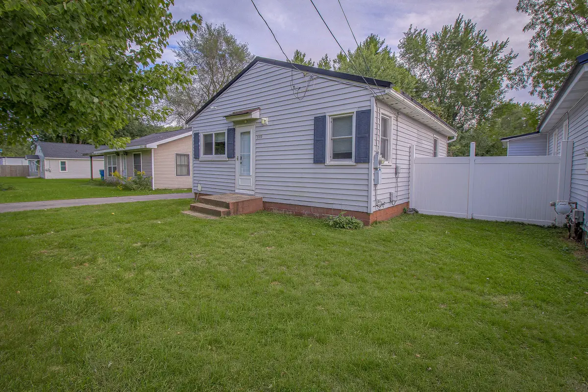 3312 Lake Street, Kalamazoo, MI 49048 - #1