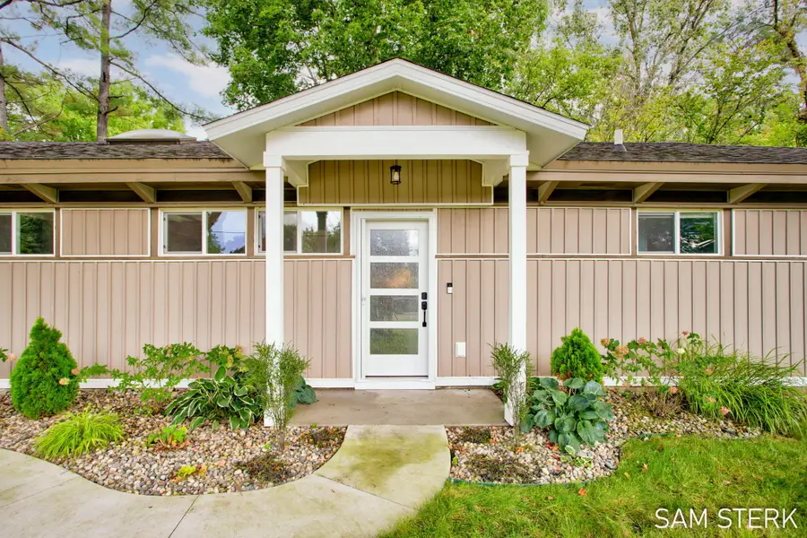 3789 Yellowstone Drive Sw, Grandville, MI 49418 - #3