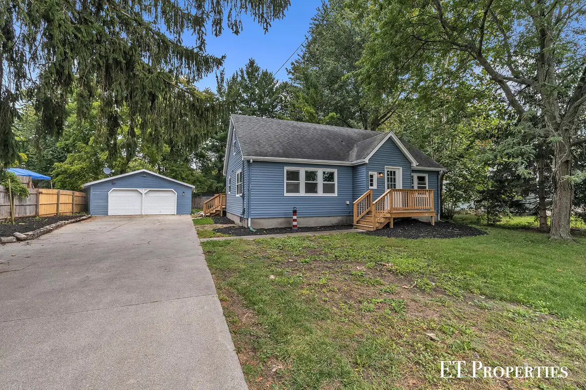 3962 Ivanrest Avenue Sw, Grandville, MI 49418 - #1