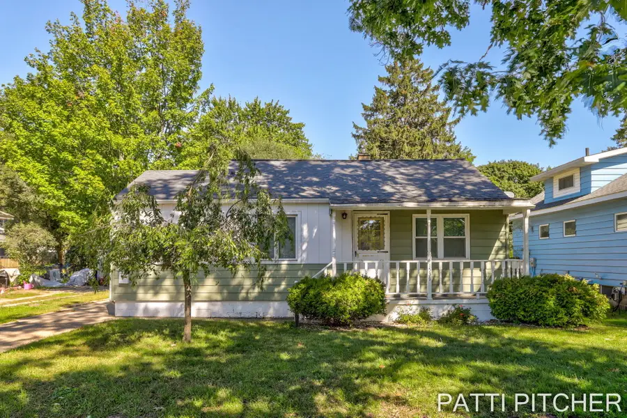 1531 Pennoyer Avenue, Grand Haven, MI 49417 - #2