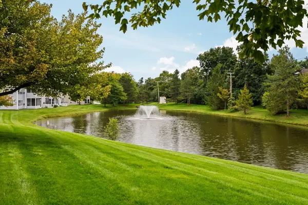 1729 Weatherstone Drive, Ann Arbor, MI 48108