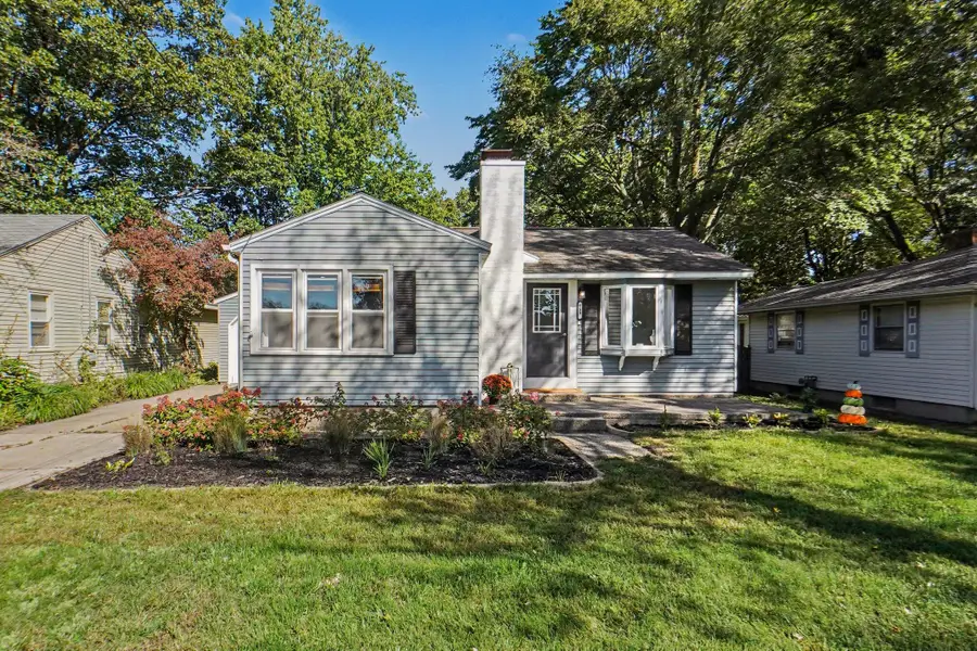 809 River Street, Spring Lake, MI 49456 - #2