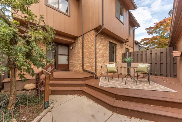 2601 Meade Court, Ann Arbor, MI 48105