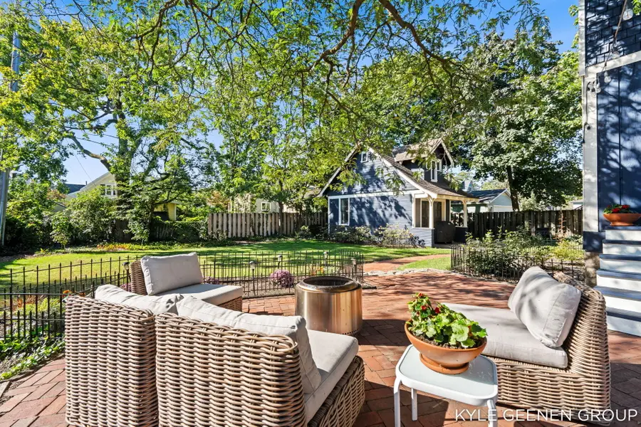 62 W 11th Street, Holland, MI 49423 - #3