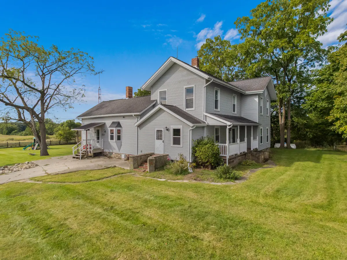 3771 Reading Road E, Osseo, MI 49266 - #1