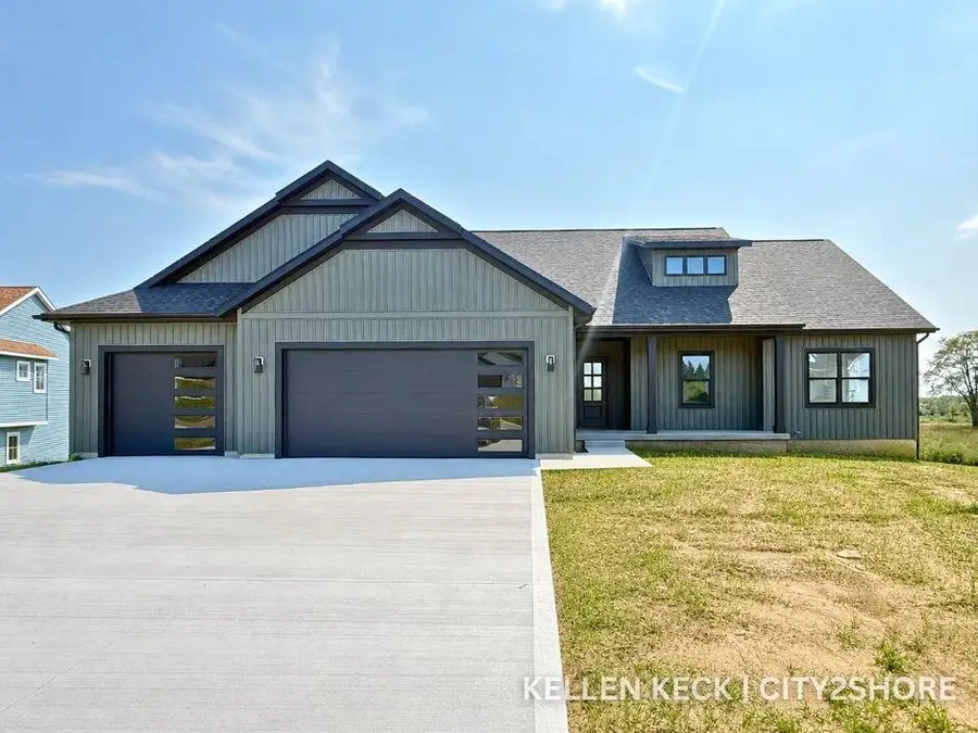 11338 Bancroft Way Se, Alto, MI 49302 - #2